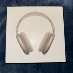 New Airpod max (starlight white) with type C charger 