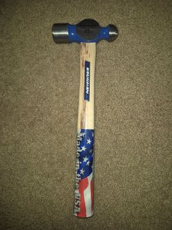 Brand new 32 Oz ball ping hammer
