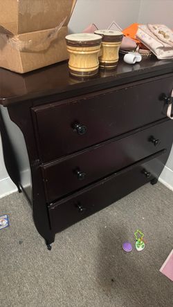 Kids dresser