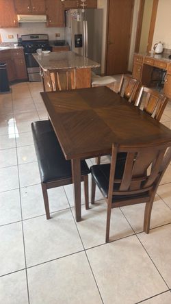 Dining room table
