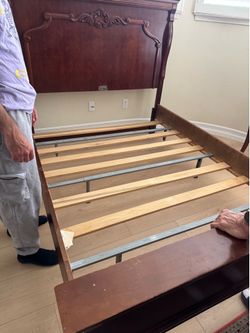 Queen bed solid