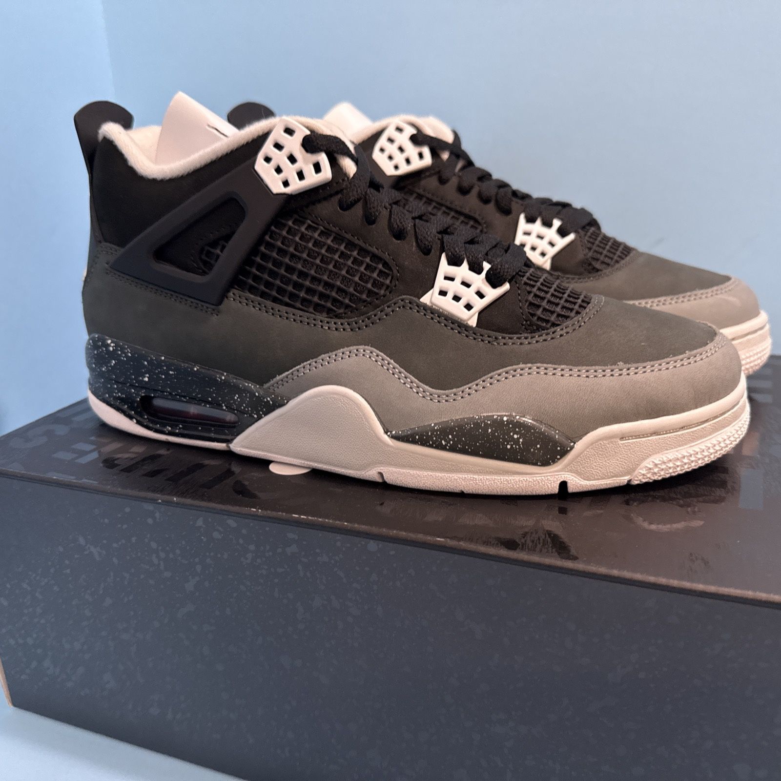 Size 10 Air Jordan 4 Retro 