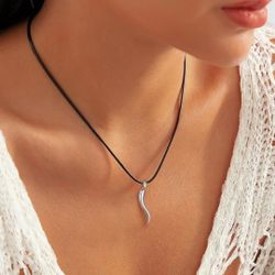 U7 16" Leather Necklace 