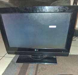 LG 32 inch
