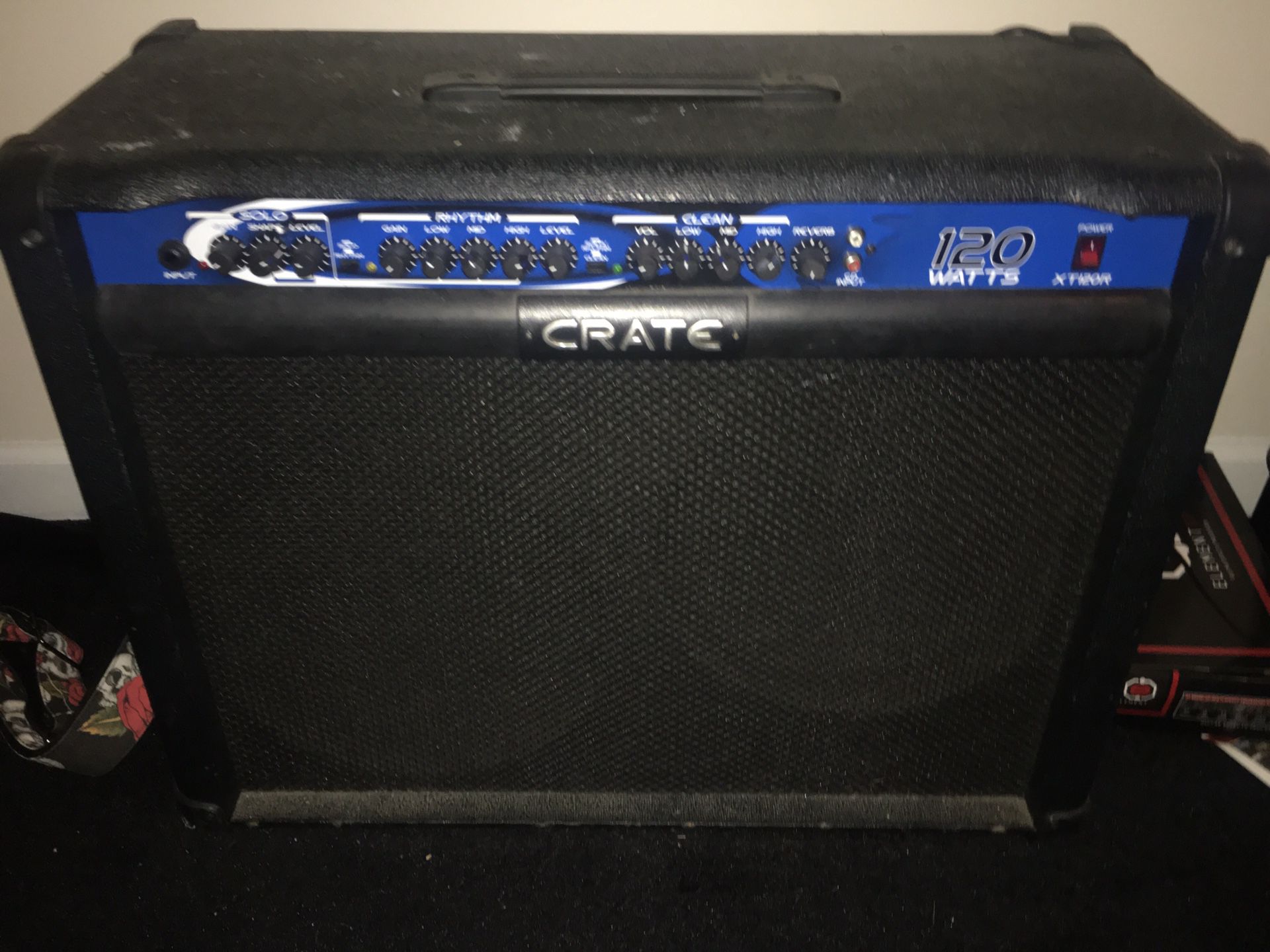 Crate XT120R 120 W Three Channel 2x12 guitar amplifier