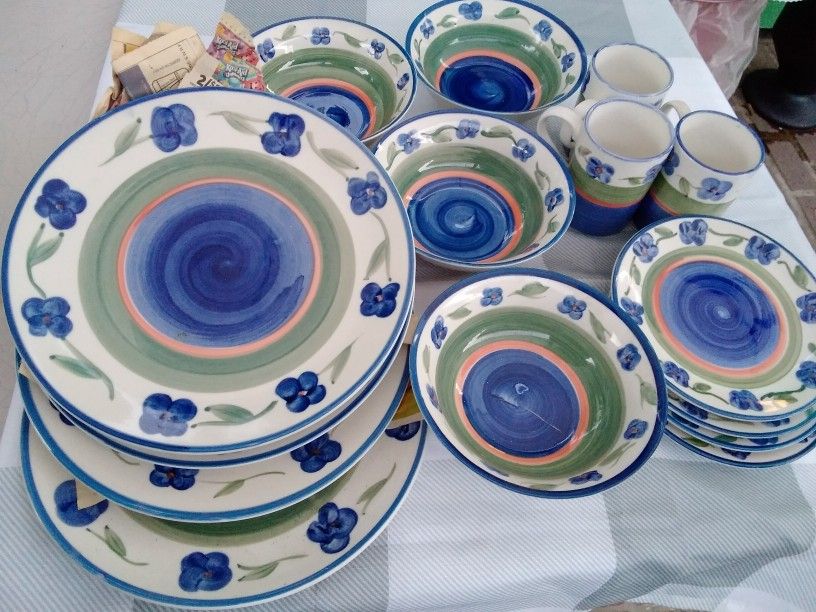 Madison Dinnerware Set