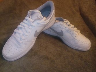 Nike shoes