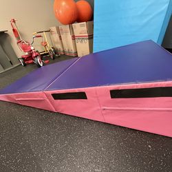 Incline Gymnastic Mat