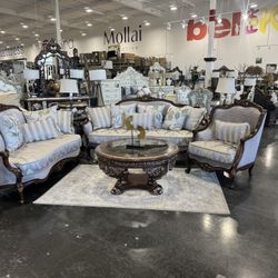 3  Pieces living room set : Includes: sofa , Loveseat and chair 