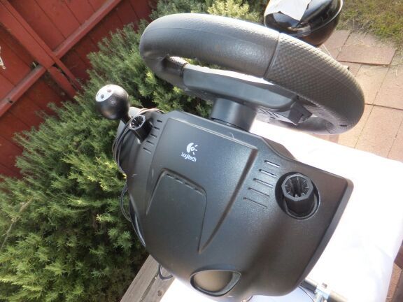 Logitech Driving Force Pro Steering wheel for PC, PlayStation 2 and 3 for  Sale in City of Industry, CA - OfferUp