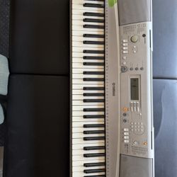 Yamaha Keyboard 