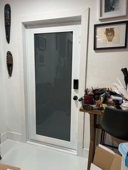 Hurricane impact French front doors and windows | Puertas y Ventanas de impacto huracán