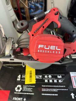 Milwaukee 18v Circular Saw With Blade