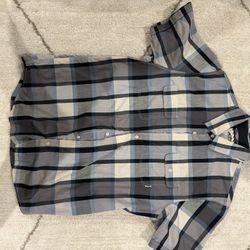 Vans Off the wall Plaid flannell t shirt size Large