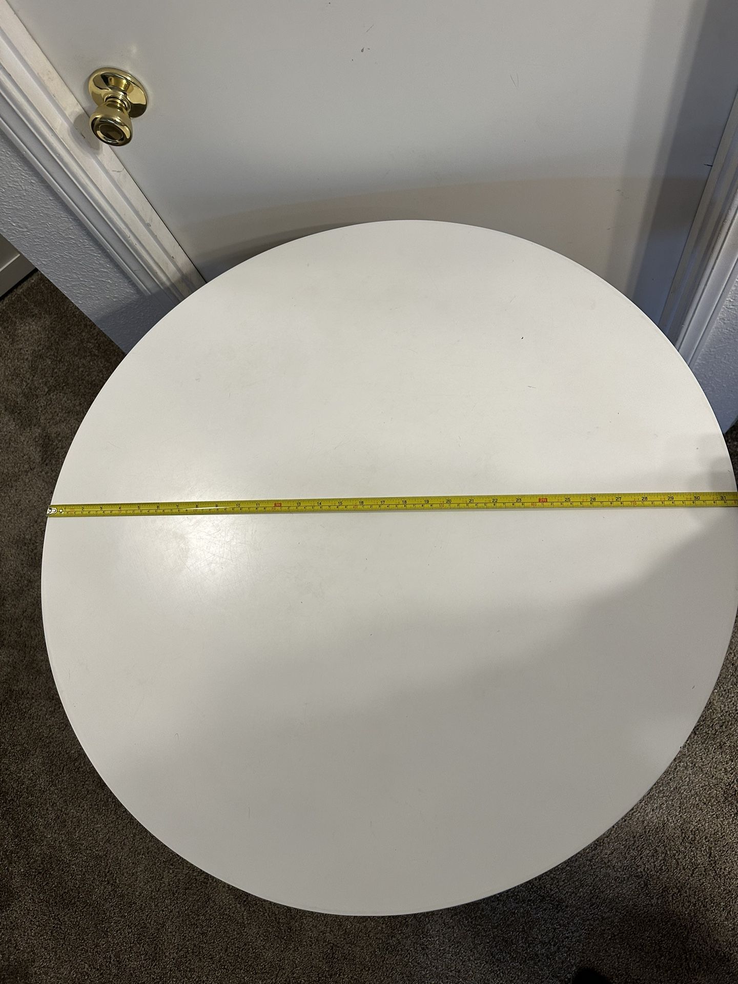Circle Table