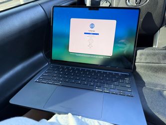 Apple MacBook Air (M2, 2022)