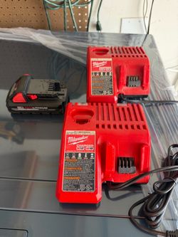 Milwaukee batterie M18 High Output CP3.0 + 2Chargers