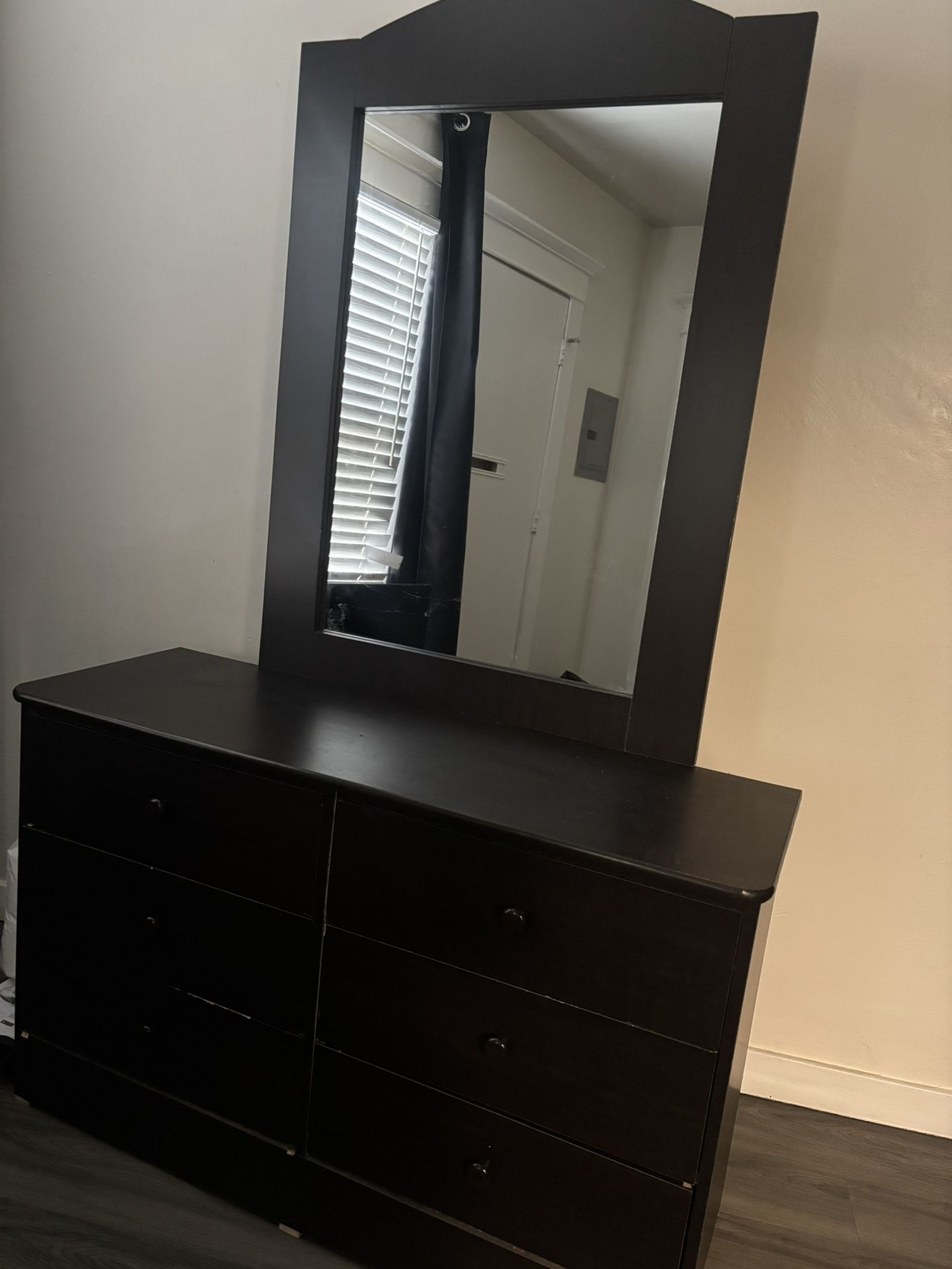 Brown Dresser Mirror 
