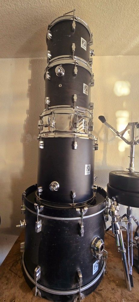 5 Piece Drum Kit