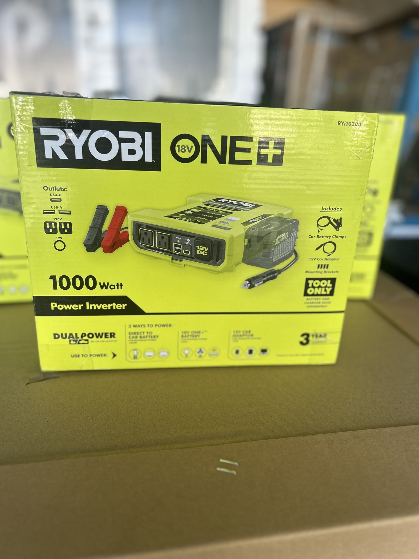 RYOBI ONE+ 18V 1000-Watt Max 12-Volt Automotive Power Inverter