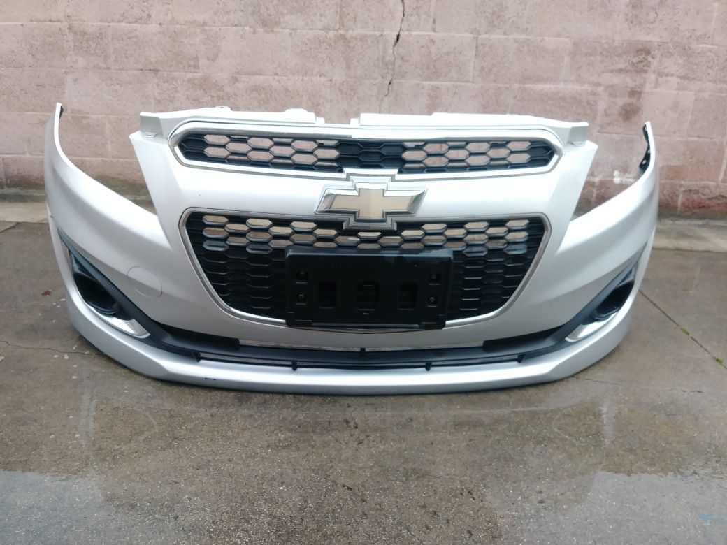 2013 2014 2015 Chevrolet Spark Front Bumper Genuine OEM with Fog