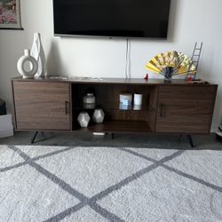   Beautiful And Stylish Wooden TV Stand 