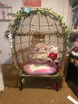 Adult Rattan Wicker Egg Chair