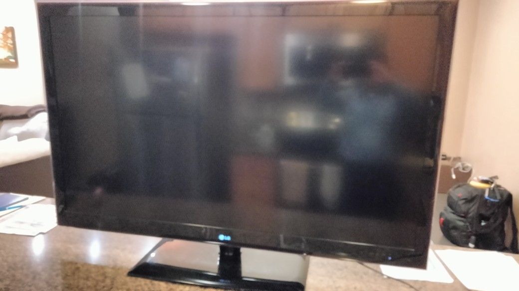 55" LG free Read Description 
