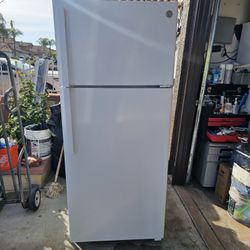 Refrigerator En Buenas Condisiones 