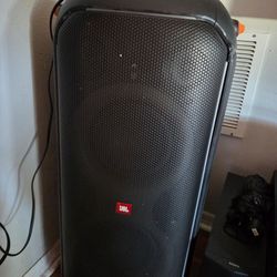 Jbl speaker 710