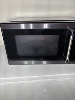 Countertop Microwave Stainless Steel and Black