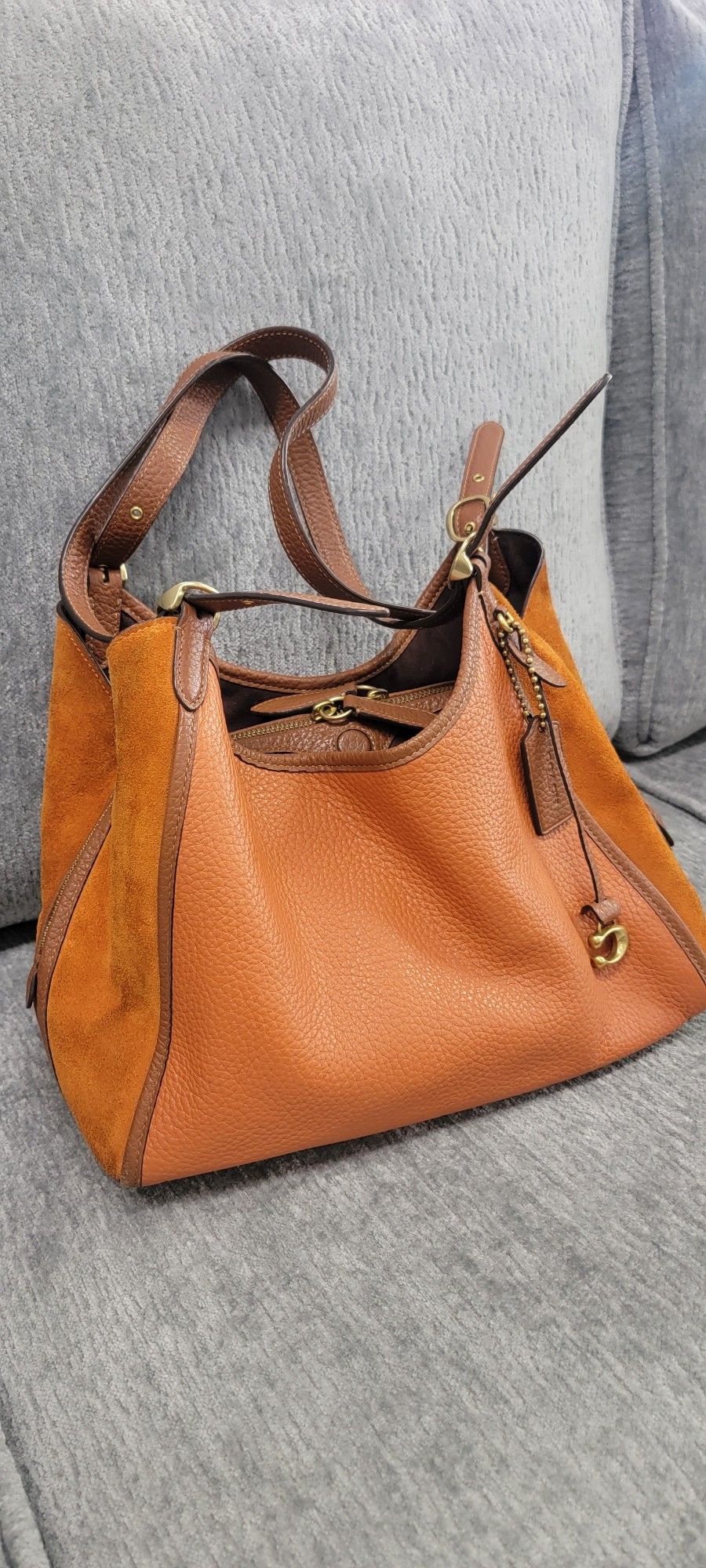 AUTENTIC COACH LORI SHOULDER BAG 🎒