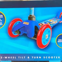 Sonic The Hedgehog 3 Wheel Tilt And Turn Scooter 