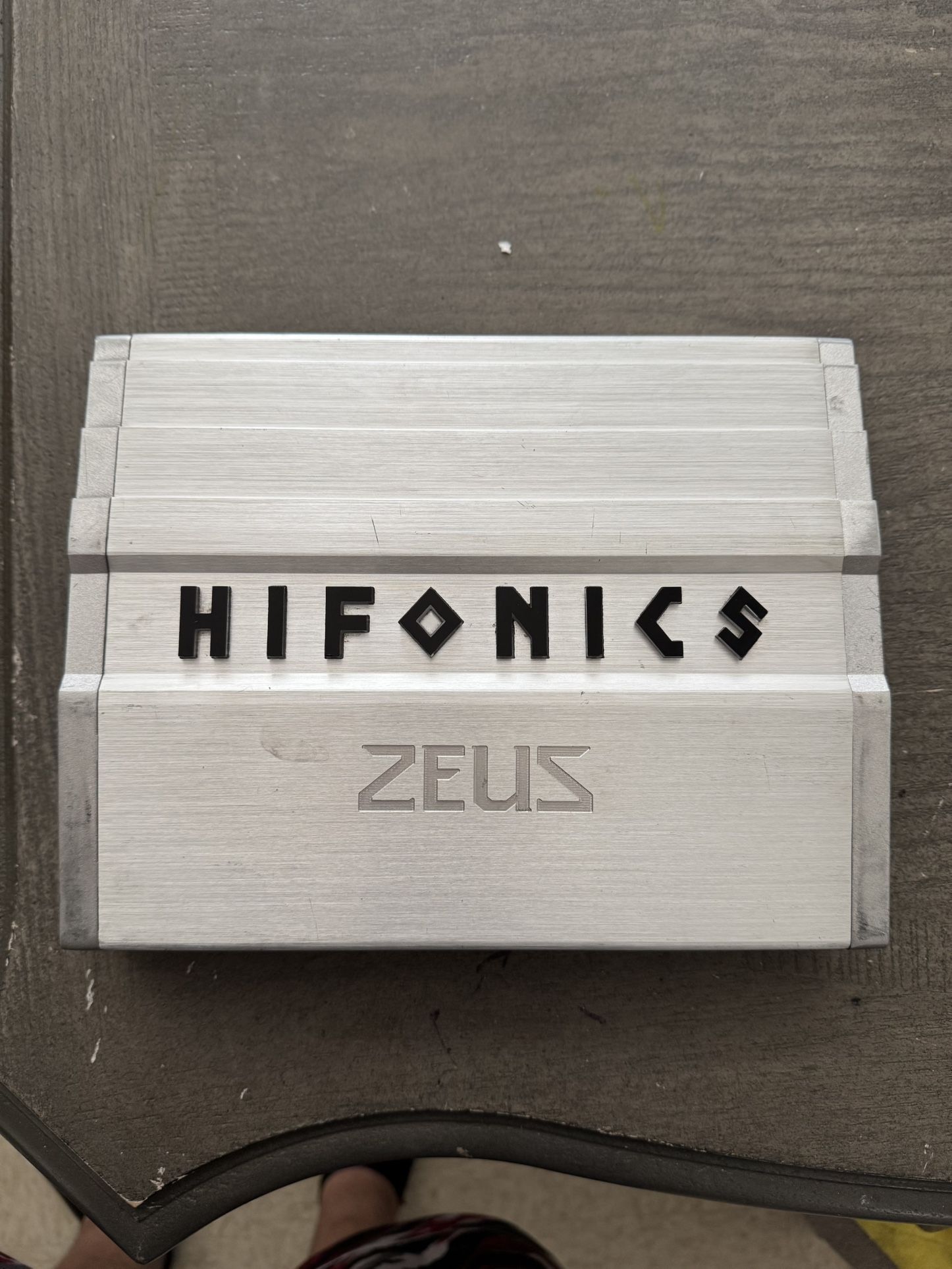 Hifonics 1800.1