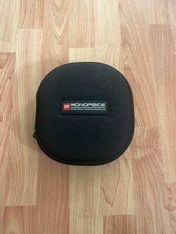 noise cancelling headphones