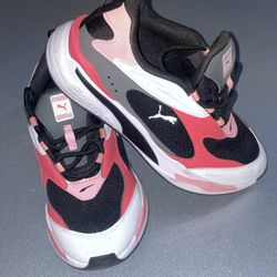 Puma Girls Tennis Shoes 