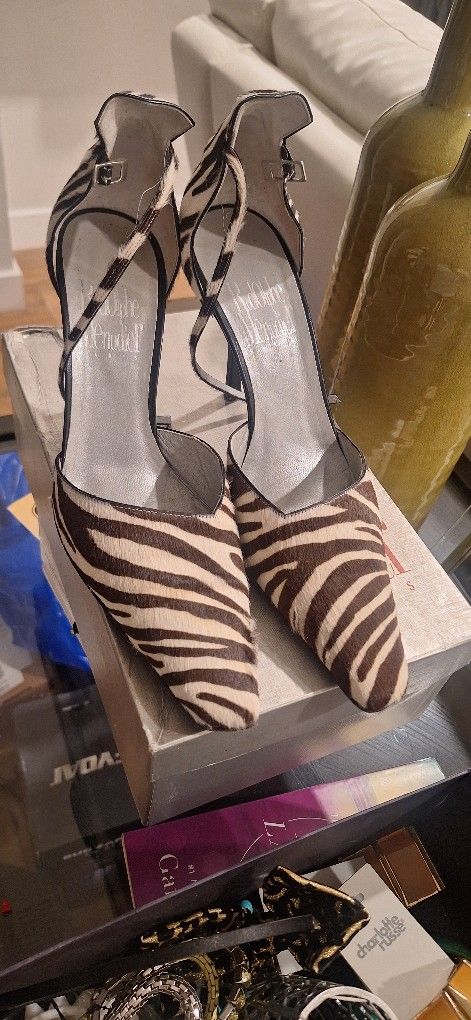 Women's 9 Shoe