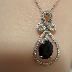 New GORGEOUS Oval Black Sapphire and Sterling Silver Floating Pendant with 18”