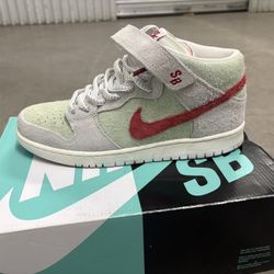 White Widow 🕷️ Nike Sb Dunks