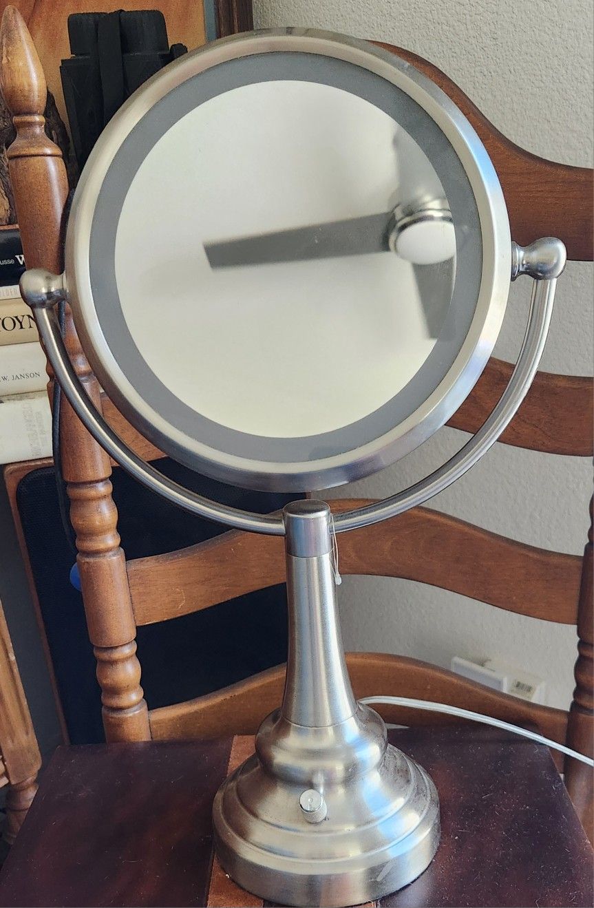 Makeup Mirror Double Sided W/ lights , Magnifying