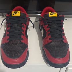 Size 12 Nike shoes (open to price negotiation)