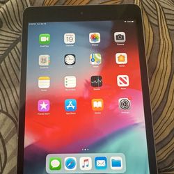 I pad 16gb, 2nd generation  unlocked clean