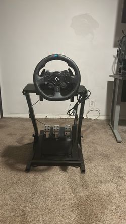 logitech G923 wheel and pedals with stand
