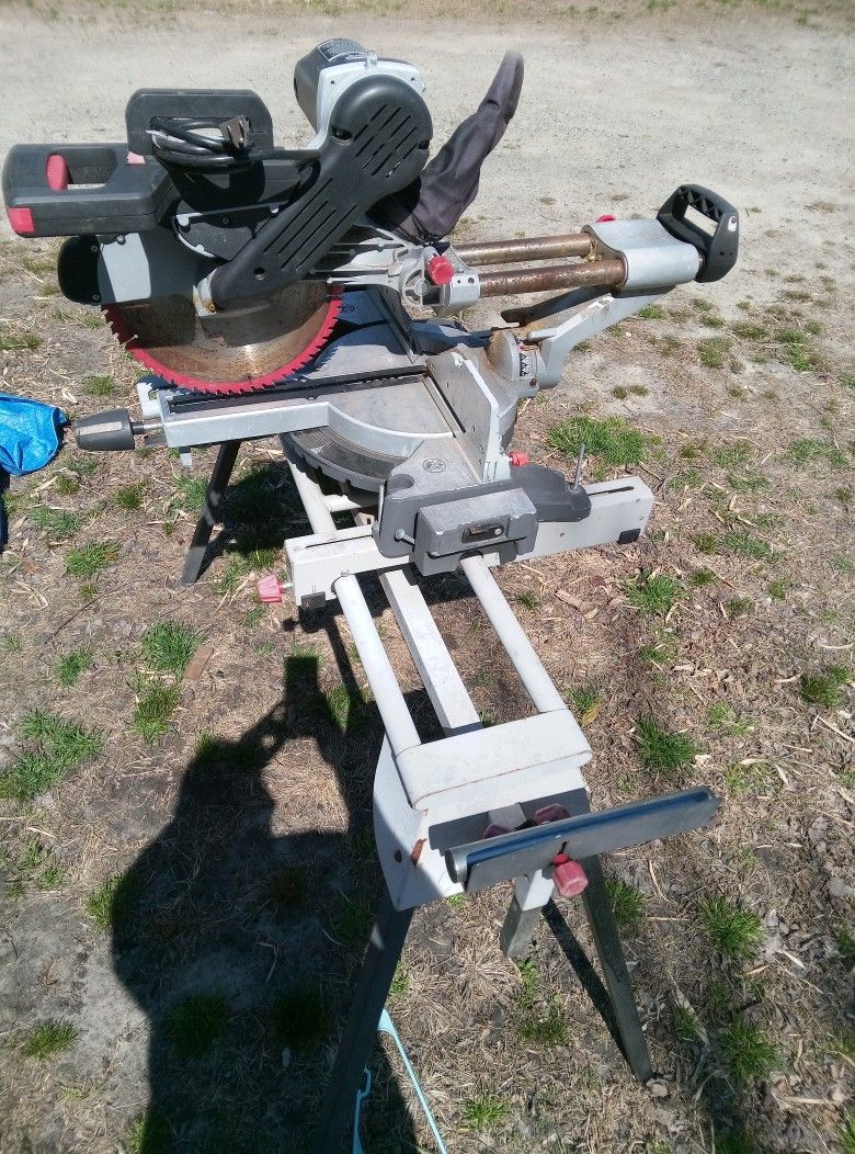 Saw With Stand No Blade gard Cut good