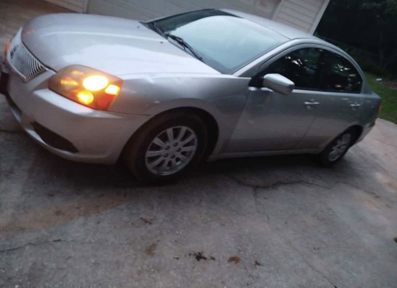 2011 Mitsubishi Galant