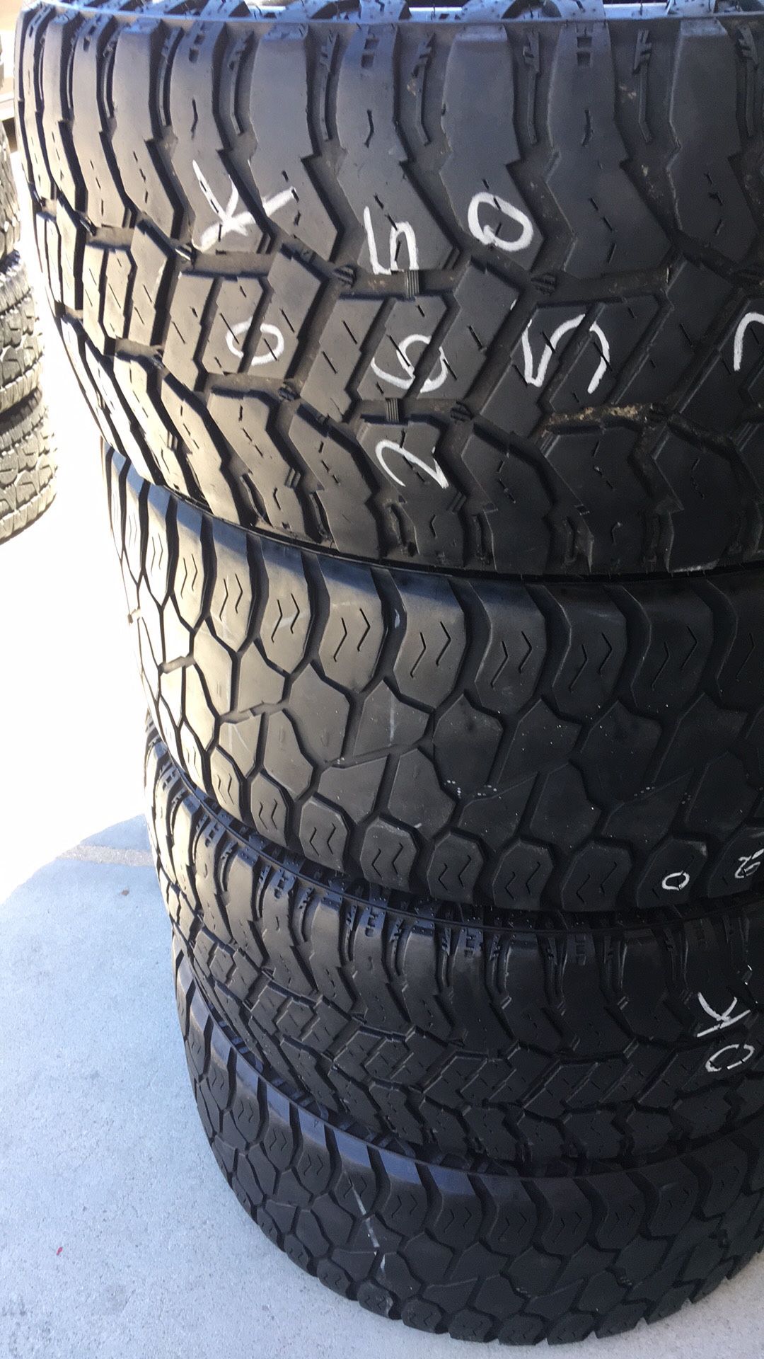 265/50/20 (2 patriot rugged (1 amp terrian?