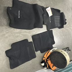 Nissan Rogue 2021 floor mats