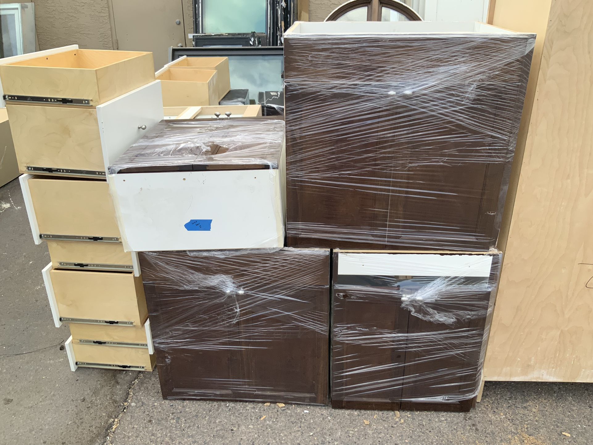 Free Cabinets And Wall Units