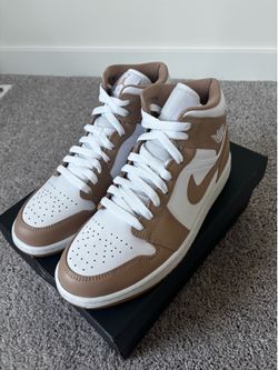 Air Jordan 1 Mid Tan Gum