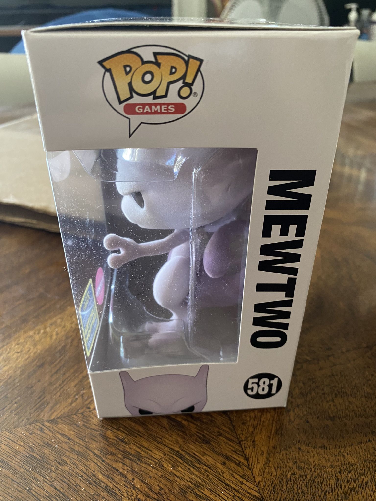 Funko Pop Pokemon 581 Mewtwo Flocked Sdcc 2020 - Game Games - Loja de